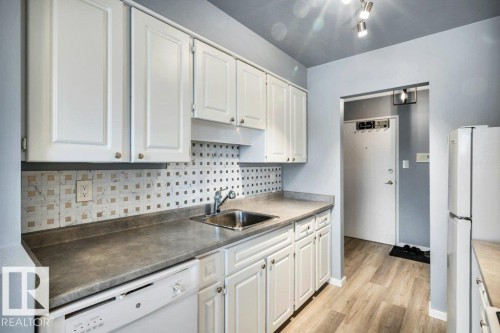 303 11445 41 Avenue, Edmonton, AB 