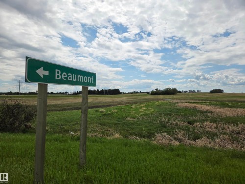 Image quality insufficient for description - 24209 Hwy 625, Beaumont, AB 