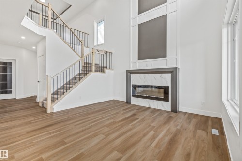 178 Elliott Wynd, Fort Saskatchewan, AB - Indoor With Fireplace