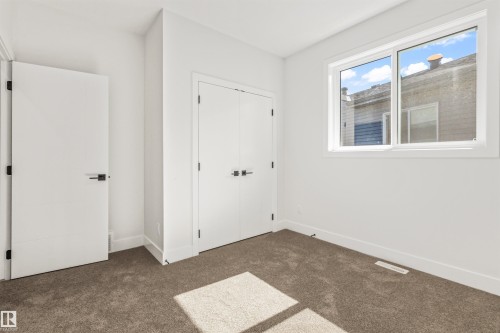178 Elliott Wynd, Fort Saskatchewan, AB - Indoor Photo Showing Other Room