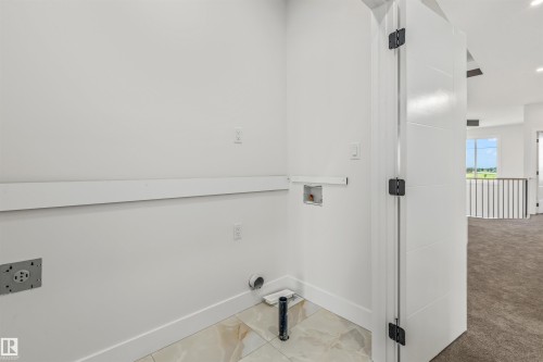 178 Elliott Wynd, Fort Saskatchewan, AB - Indoor Photo Showing Other Room