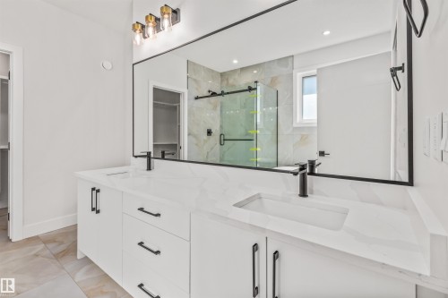 178 Elliott Wynd, Fort Saskatchewan, AB - Indoor Photo Showing Other Room