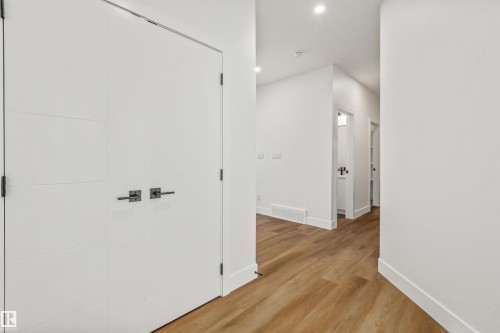 178 Elliott Wynd, Fort Saskatchewan, AB - Indoor Photo Showing Other Room