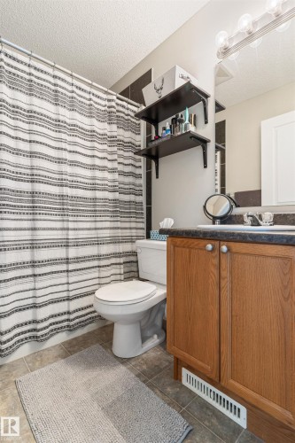 8774 Stein Lane, Edmonton, AB 