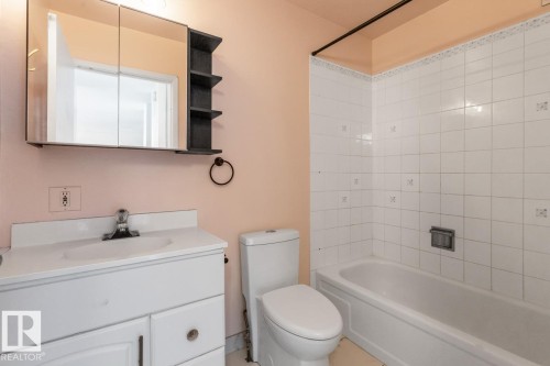 205 11307 99 Avenue, Edmonton, AB 