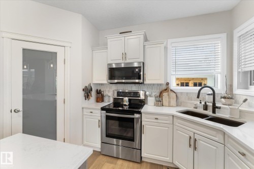 10 Willowdale Place, Stony Plain, AB 