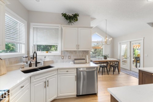 10 Willowdale Place, Stony Plain, AB 