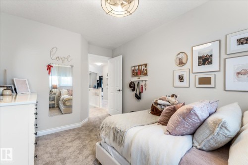 10 Willowdale Place, Stony Plain, AB 