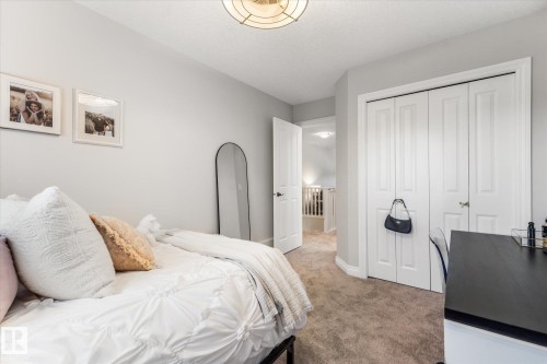 10 Willowdale Place, Stony Plain, AB 