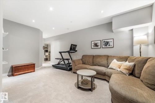 10 Willowdale Place, Stony Plain, AB 