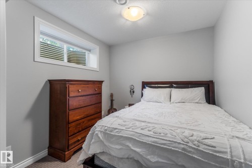 10 Willowdale Place, Stony Plain, AB 