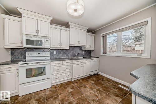 37 Sheridan Drive, St. Albert, AB 