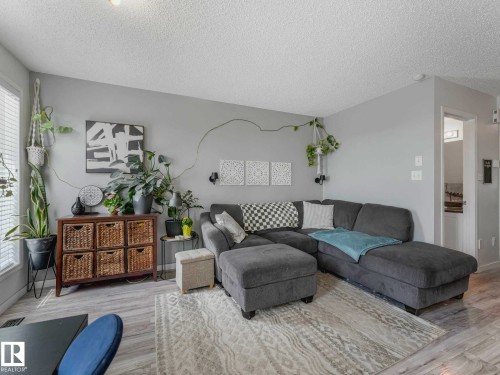 2816 26 Street, Edmonton, AB - Indoor Photo Showing Living Room