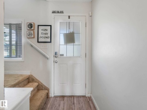2816 26 Street, Edmonton, AB - Indoor Photo Showing Other Room