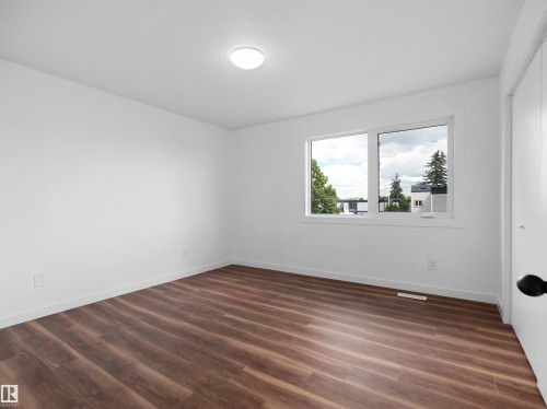 221 11421 34 Street, Edmonton, AB 
