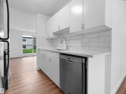 221 11421 34 Street, Edmonton, AB 