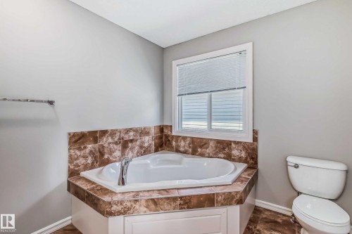20815 55 Avenue, Edmonton, AB 