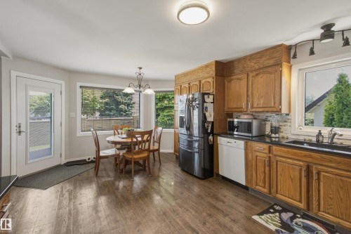 16315 99 Street, Edmonton, AB 