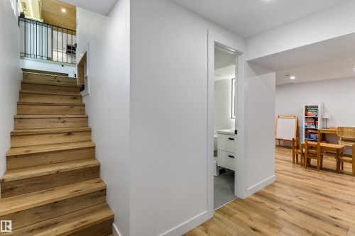12 Belmont Drive, St. Albert, AB 