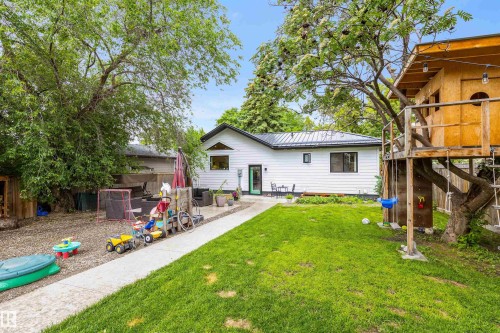12 Belmont Drive, St. Albert, AB 