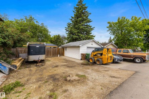 12 Belmont Drive, St. Albert, AB 