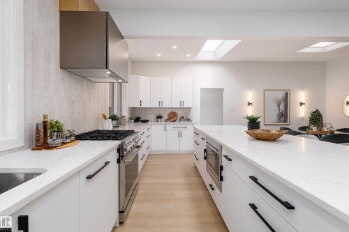8728 72 Street, Edmonton, AB - Indoor Photo Showing Kitchen