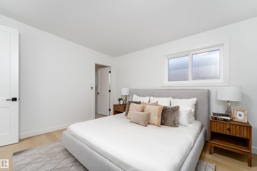 8728 72 Street, Edmonton, AB - Indoor Photo Showing Bedroom