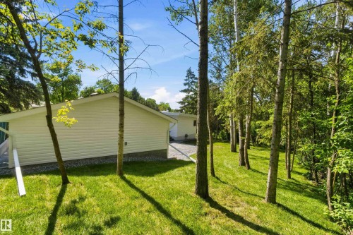 19 Greenbrier Crescent, St. Albert, AB 