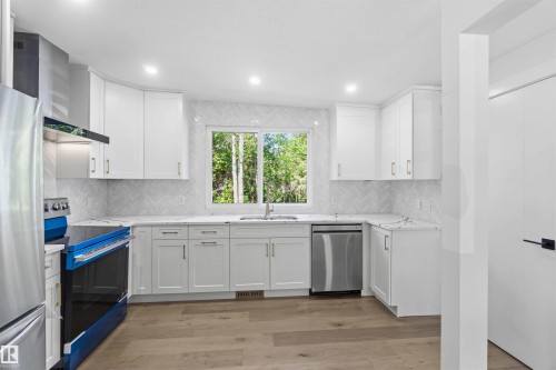 19 Greenbrier Crescent, St. Albert, AB 
