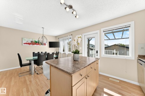 17408 87 Street, Edmonton, AB 