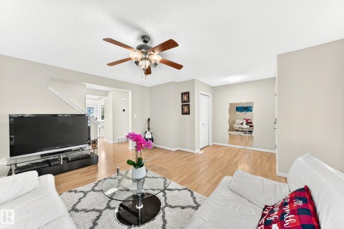 17408 87 Street, Edmonton, AB 