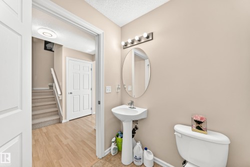 17408 87 Street, Edmonton, AB 
