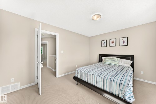 17408 87 Street, Edmonton, AB 