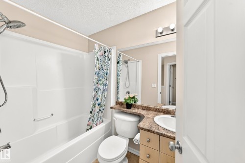 17408 87 Street, Edmonton, AB 