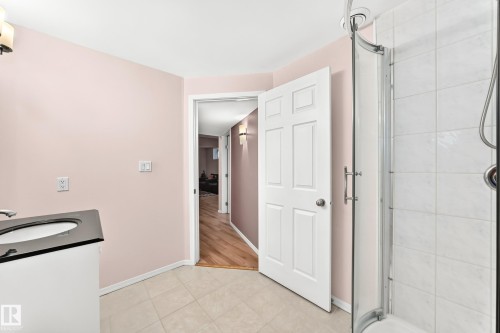 17408 87 Street, Edmonton, AB 