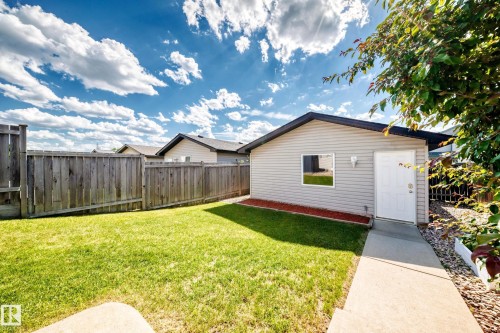 17408 87 Street, Edmonton, AB 