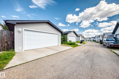 17408 87 Street, Edmonton, AB 