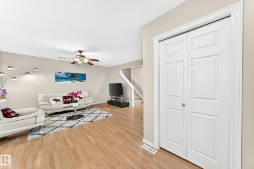 17408 87 Street, Edmonton, AB 