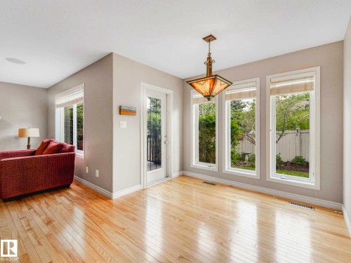 Image quality insufficient for description - 1325 Latta Crescent, Edmonton, AB - Indoor Photo Showing Other Room