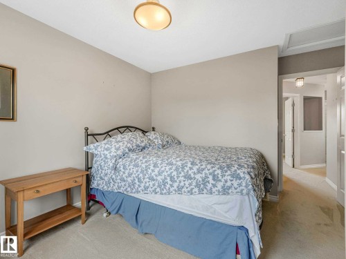 Image quality insufficient for description - 1325 Latta Crescent, Edmonton, AB - Indoor Photo Showing Bedroom