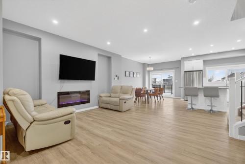 2382 Kelly Circle, Edmonton, AB 