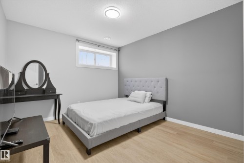 2382 Kelly Circle, Edmonton, AB 