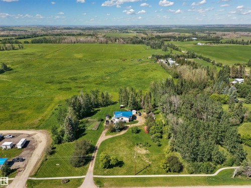 310 Hwy 13 E, Alder Flats, AB 