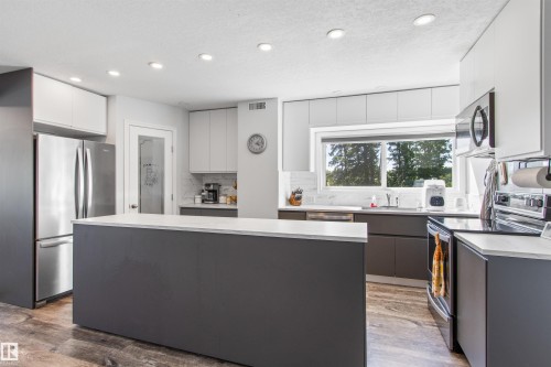 310 Hwy 13 E, Alder Flats, AB 