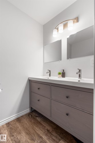 310 Hwy 13 E, Alder Flats, AB 