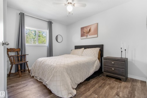 310 Hwy 13 E, Alder Flats, AB 
