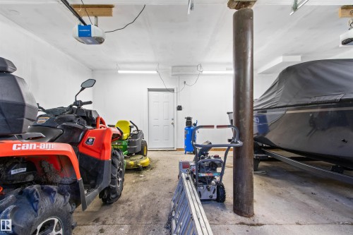 310 Hwy 13 E, Alder Flats, AB 