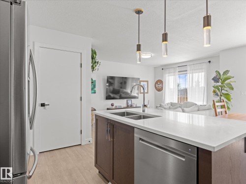 20935 95 Avenue, Edmonton, AB 