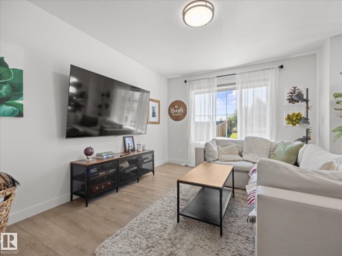 20935 95 Avenue, Edmonton, AB 