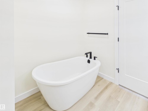 223 Ravine Drive, Devon, AB 